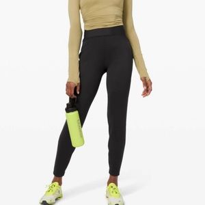 NWT Lululemon Chill Pant black